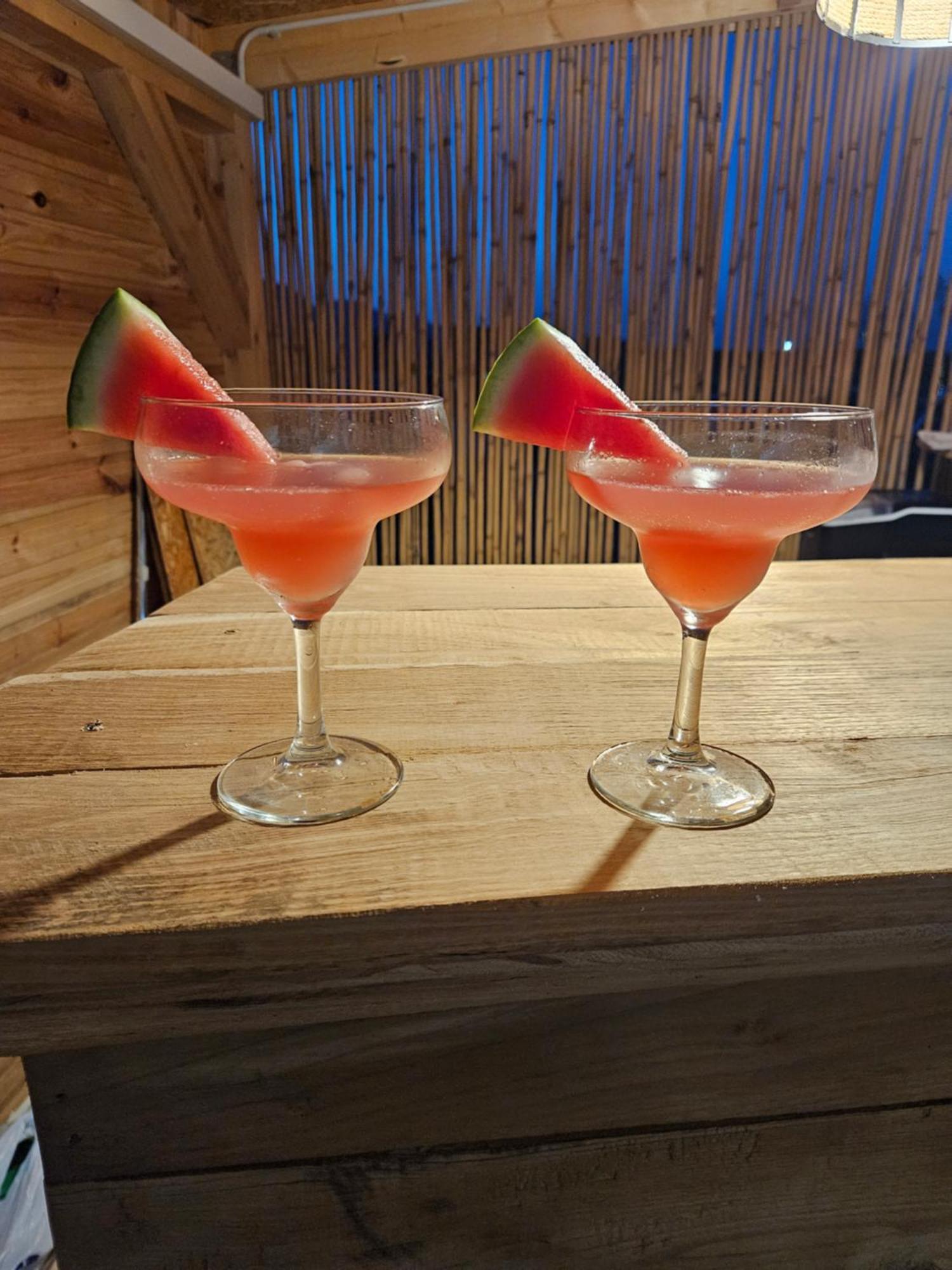 Mar A Lago Glamping23 Douăzeci şi Trei August 외부 사진